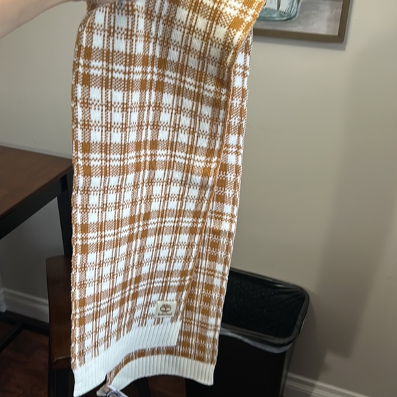 NWT Timberland brown checkered Scarf - Picture 4 of 4